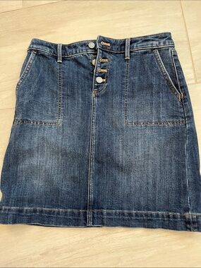 Talbots Dark Blue Denim Skirt with Contrast Stitching size 2